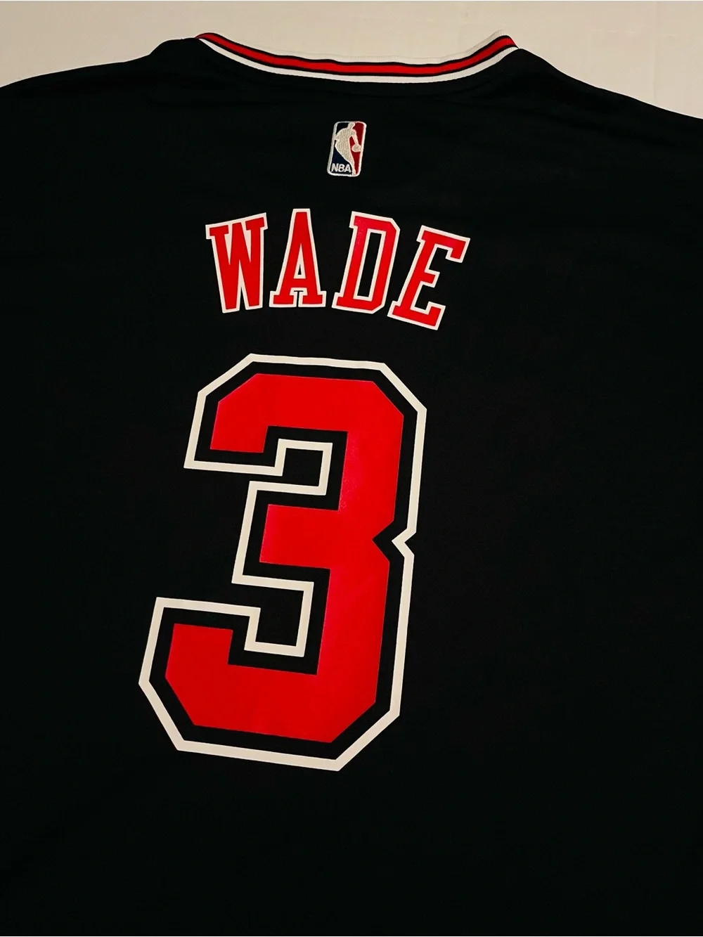 RARE Adidas 2016 Chicago Bulls Dwayne Wade Sleeved Alternate Jersey Shirt LARGE - Picture 2 of 10